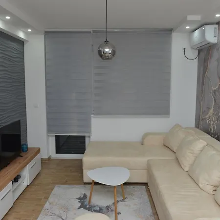 Martenovic 2 Apartment